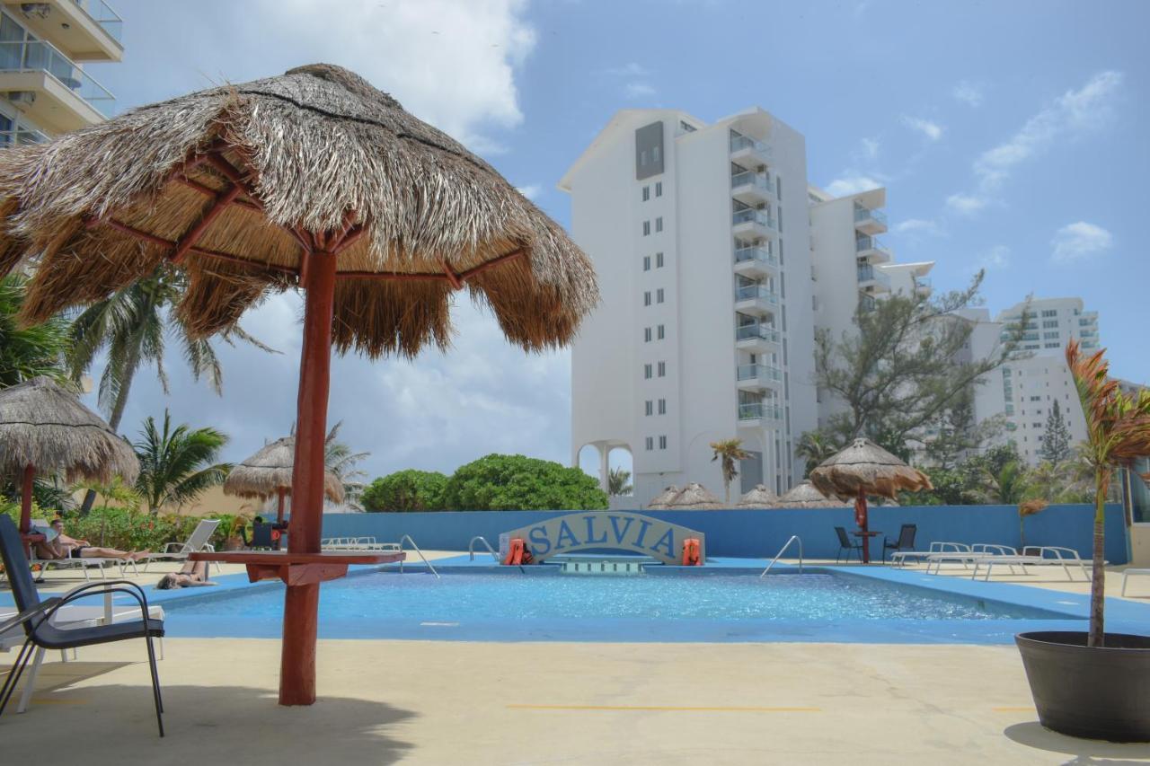Luxury Caribbean Condos By Salvia Cancun Beachfront المظهر الخارجي الصورة