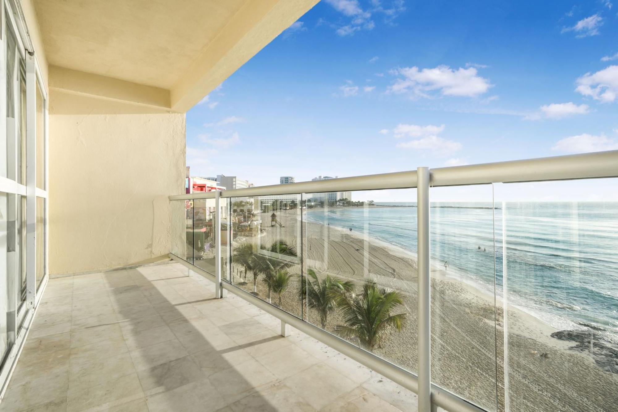 Luxury Caribbean Condos By Salvia Cancun Beachfront المظهر الخارجي الصورة